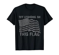 Essayez de vous tenir debout sur ce t-shirt drapeau d'occasion  Livré partout en France