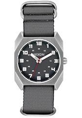 Nixon orologio analogico usato  Spedito ovunque in Italia 
