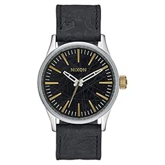 Nixon orologio analogico usato  Spedito ovunque in Italia 