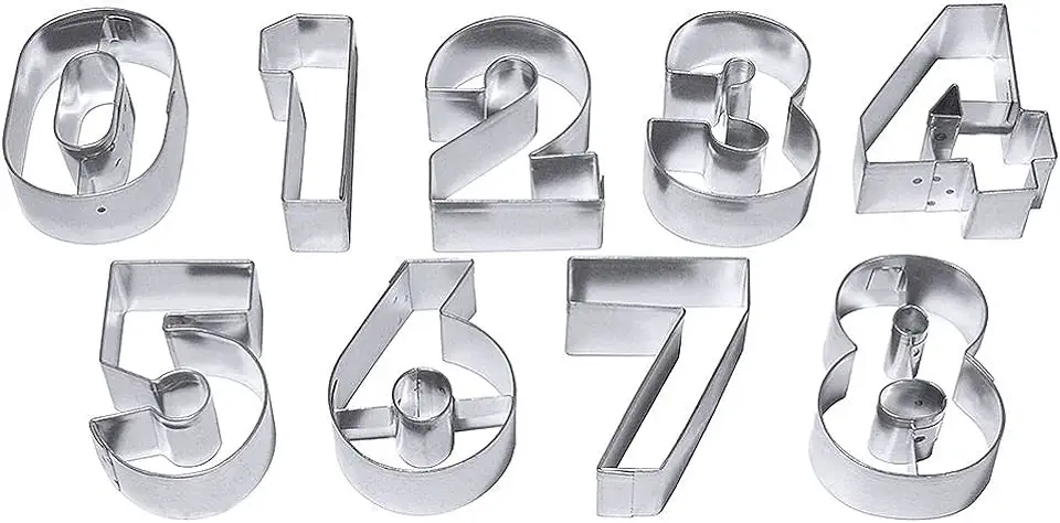 Contacto Cijfers uitsteekvormpjes, groot, 9 uitstekers voor alle cijfers, van blik, gebruikt tweedehands  