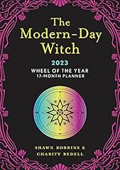 Modern day witch usato  Spedito ovunque in Italia 