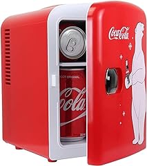 Coca Cola Mini Fridge (Polar Bear) 4 Liter/6 Can Portable Fridge/Mini Cooler for Food, Beverages, Skincare -Use at Home, Office, Dorm, Car, Boat-AC & DC Plugs Included, Red usato  Spedito ovunque in Italia 