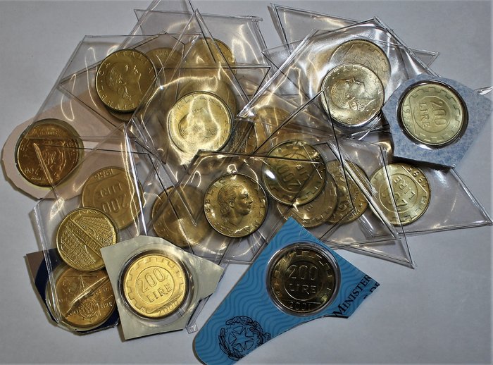 Italia, Repubblica Italiana. Serie completa delle 200 Lire 1977-2001 FDC Monete dal mondo usato  