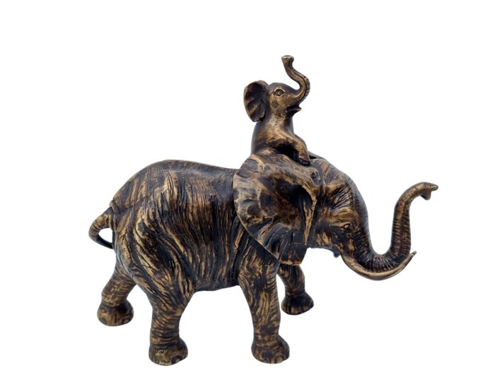 Figurine elephant with d'occasion  