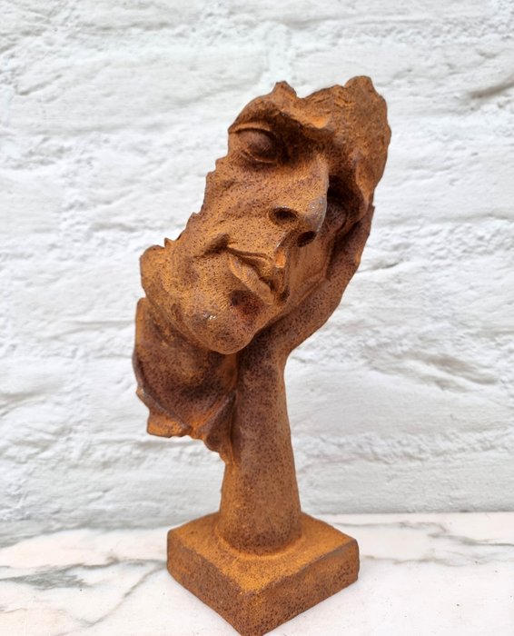 Figurine abstract face for sale  