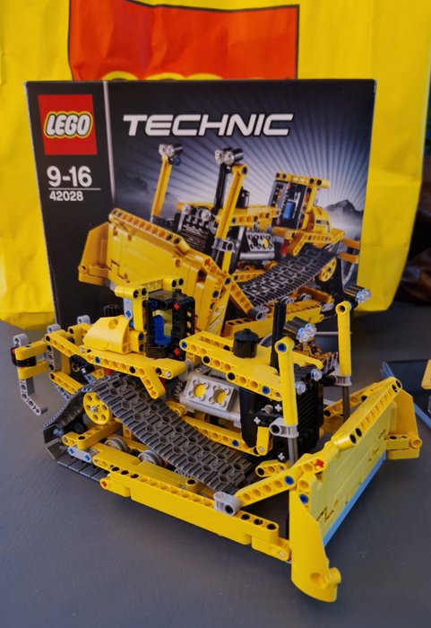 Lego technic 42028 for sale  