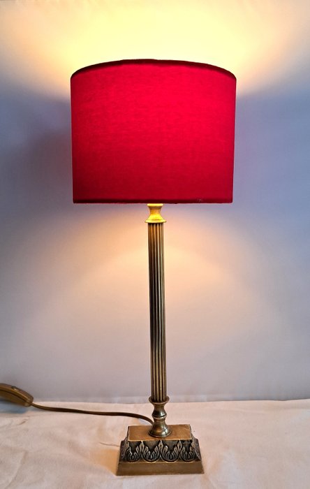 Lampe table corinthienne d'occasion  