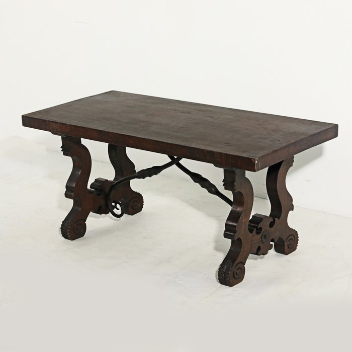 Coffee table table for sale  