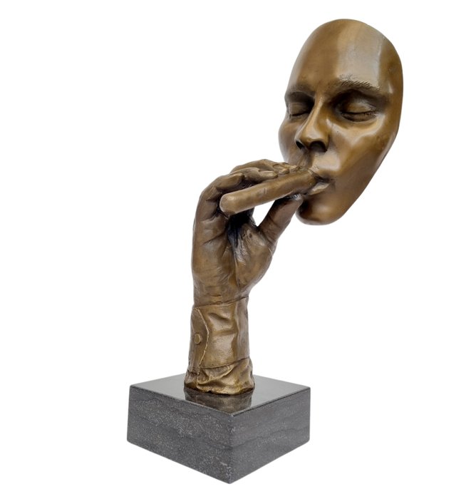 Sculpture cigar smoker usato  