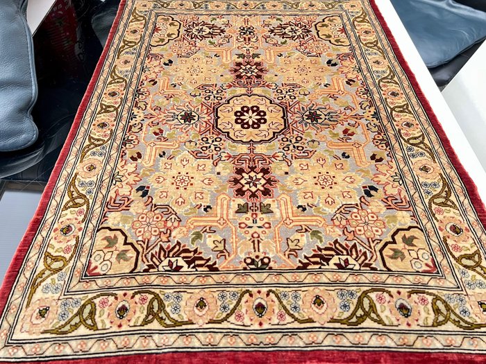 Specially hereke carpet for sale  