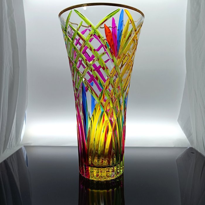 Secoloventesimo vase crystal for sale  