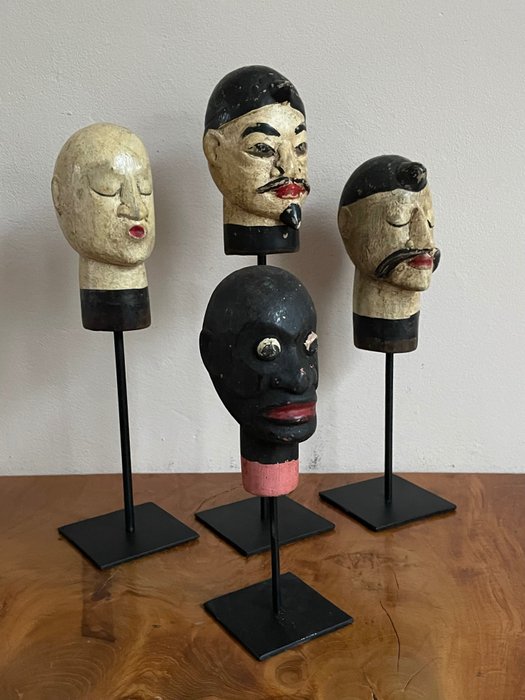 Set puppet heads for sale  