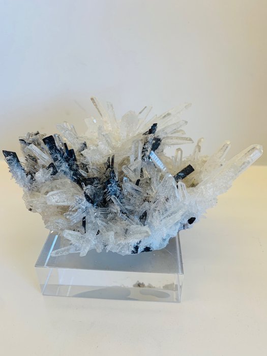 Hübnerite crystal cluster usato  