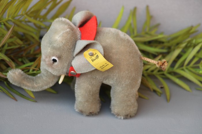 Steiff - Vintage - EAN 0500/10 - piccolo elefante - 1960-1969 Giocattoli Bambole e orsacchiotti, usato usato  