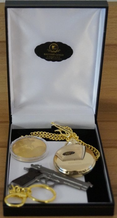James Bond - Limited Edition 24K Gold plated Pocket Watch + 24K Coin + Handgun keyring usato  
