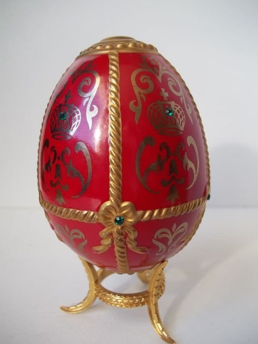 Golden crown egg usato  