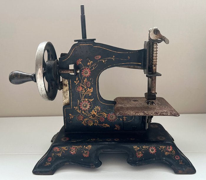 Children sewing machine d'occasion  