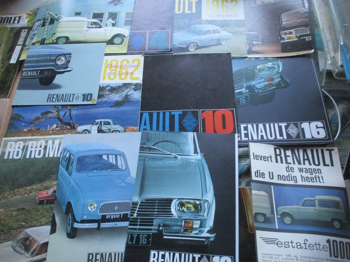 Brochures catalogues renault for sale  