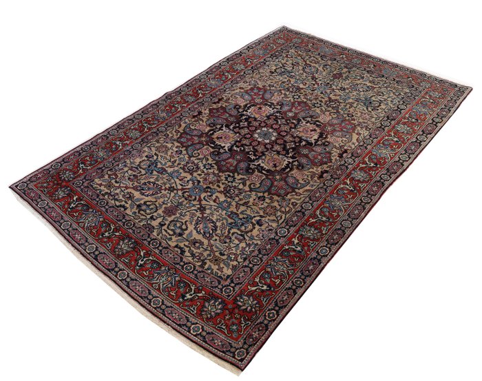Isfahan antique rug for sale  