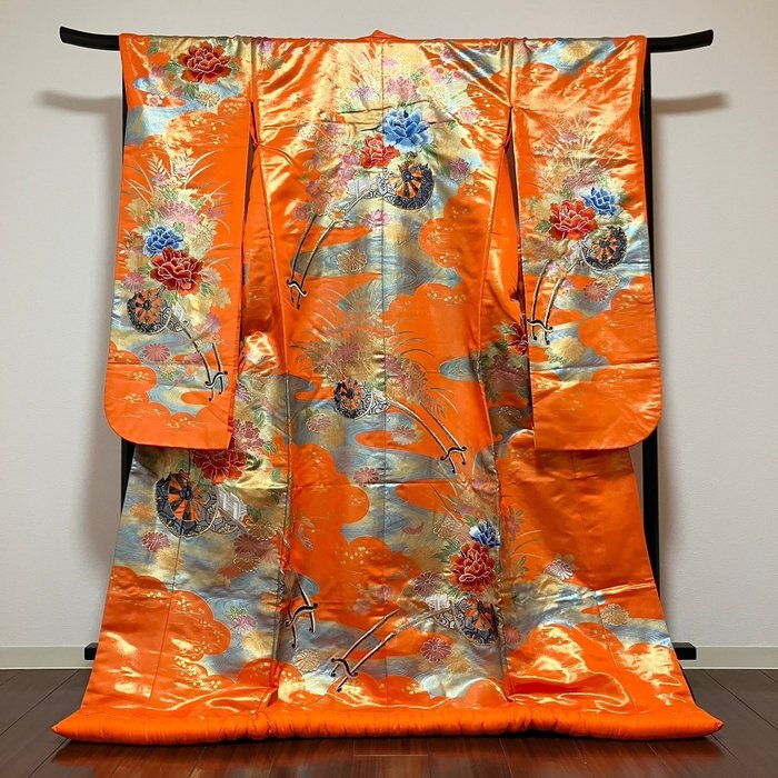 Kimono uchikake robe d'occasion  