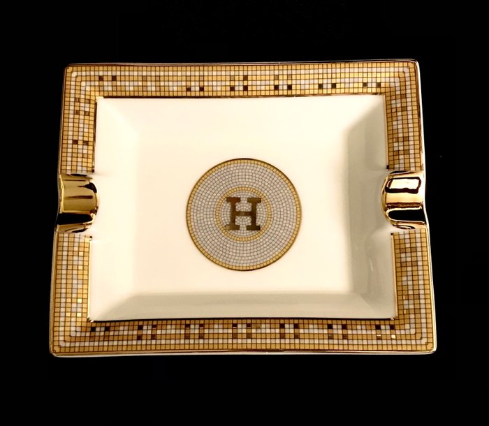 Luxurious mosaic ashtray d'occasion  