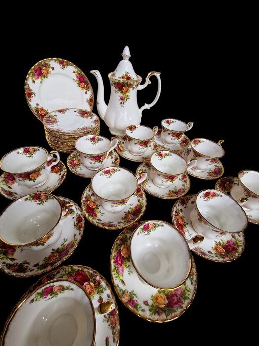 Royal albert person d'occasion  