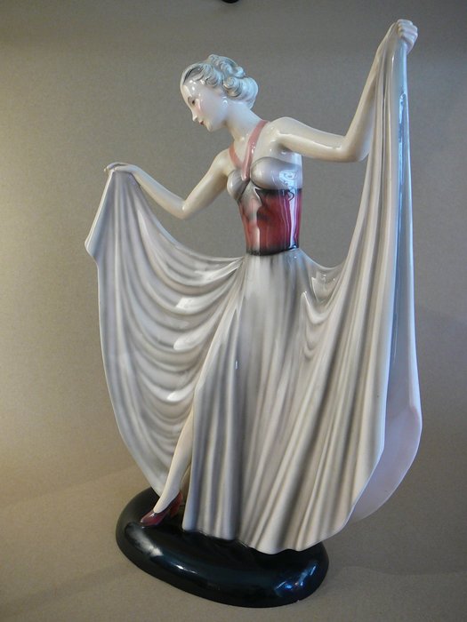 Dakon goldscheider figurine for sale  