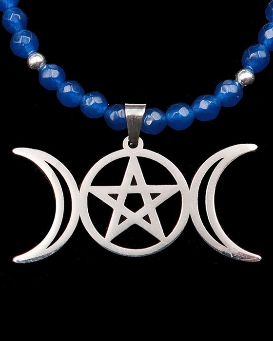 Sapphire wicca necklace usato  