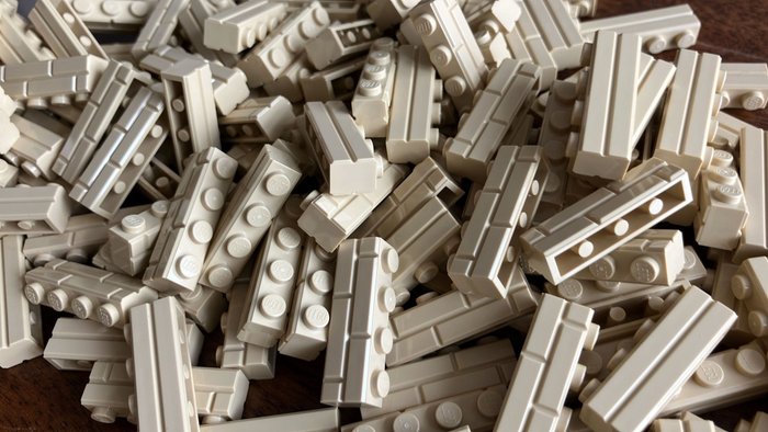 Lego 100 pcs usato  