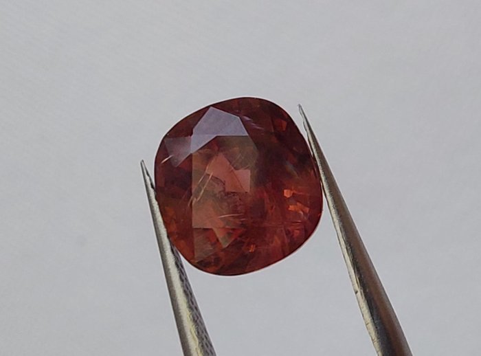 Red spinel 2.82 for sale  