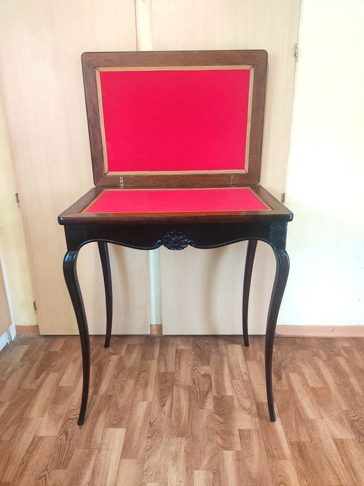 Games table poker for sale  