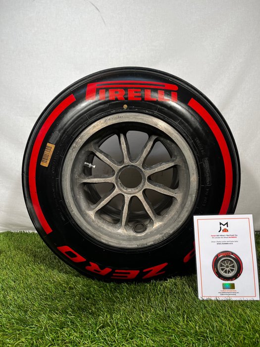 Tyre complete wheel for sale  