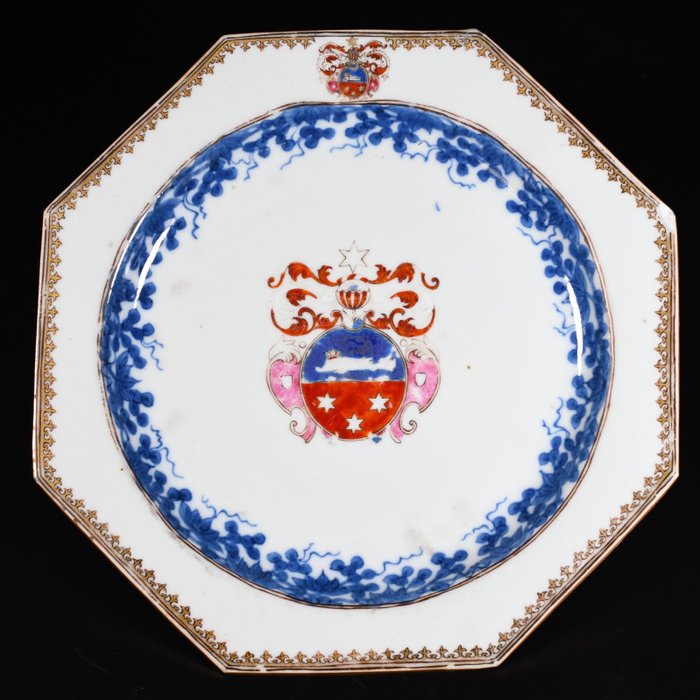 Octagonal porcelain plate d'occasion  