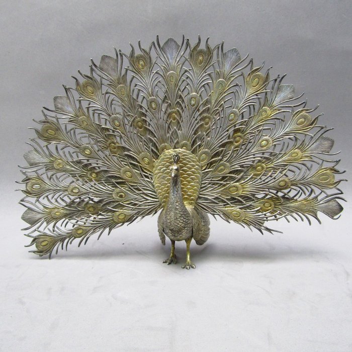 Peacock silver dionisio usato  
