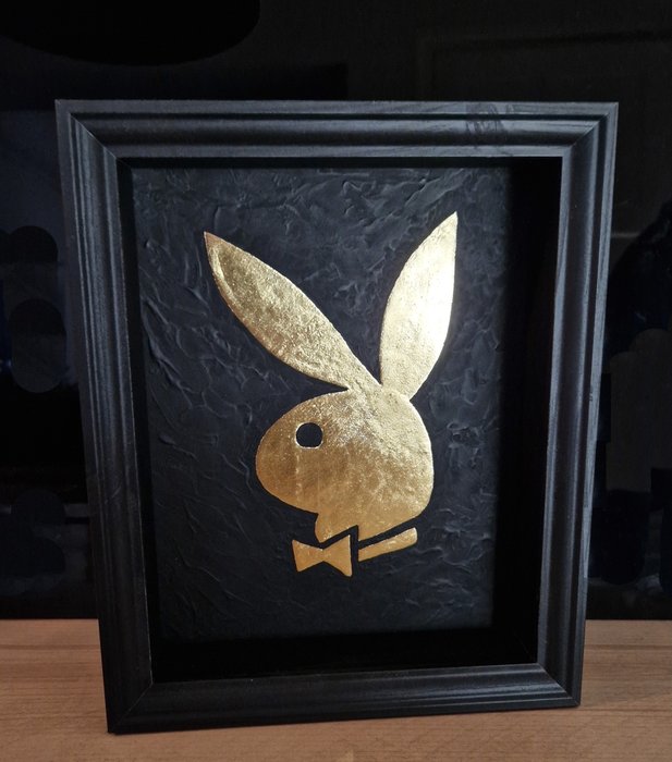 Sculpture bunny love for sale  