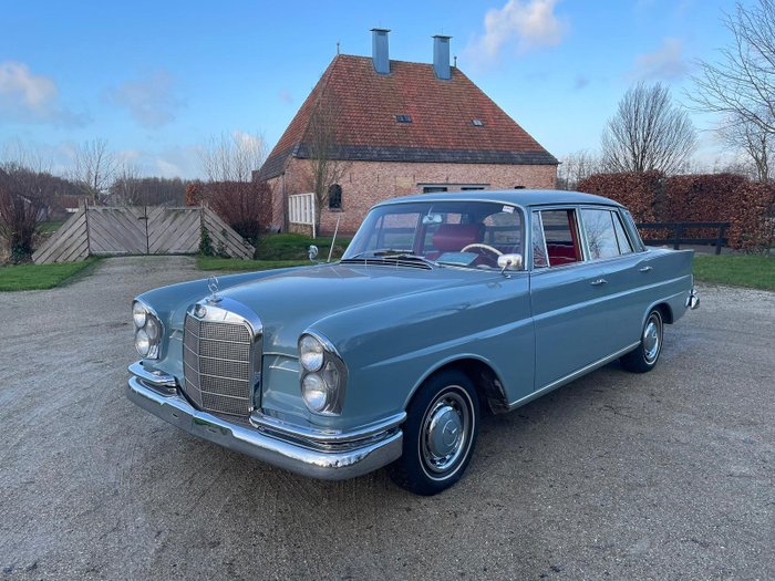 Mercedes benz 220 for sale  