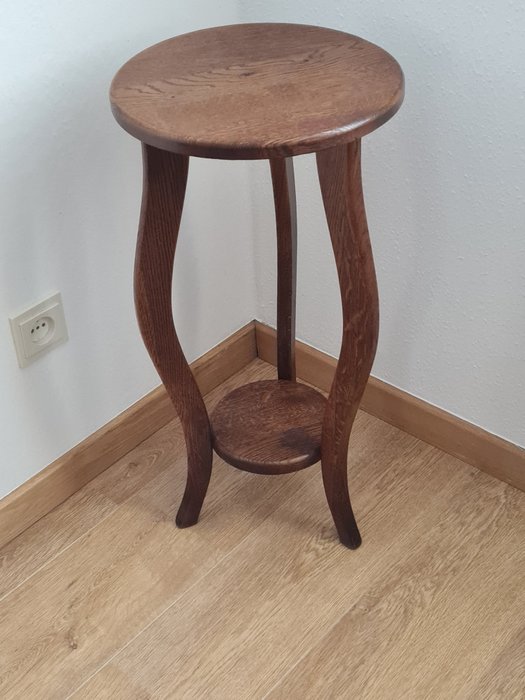 Side table beautiful for sale  