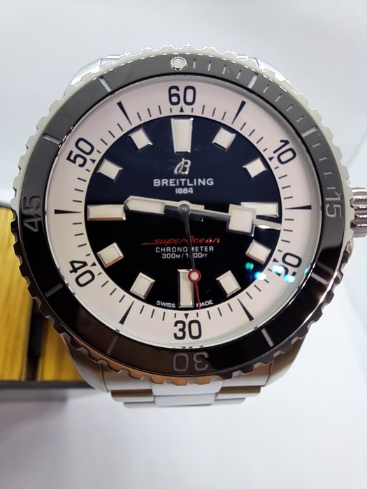 Breitling superocean a17376 d'occasion  
