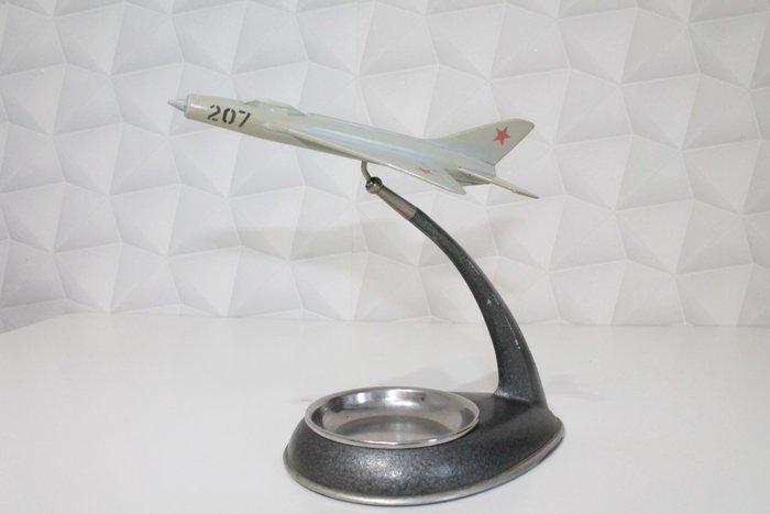 Ashtray mig alloy d'occasion  