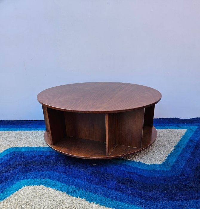 Tecnosalotto centre table for sale  
