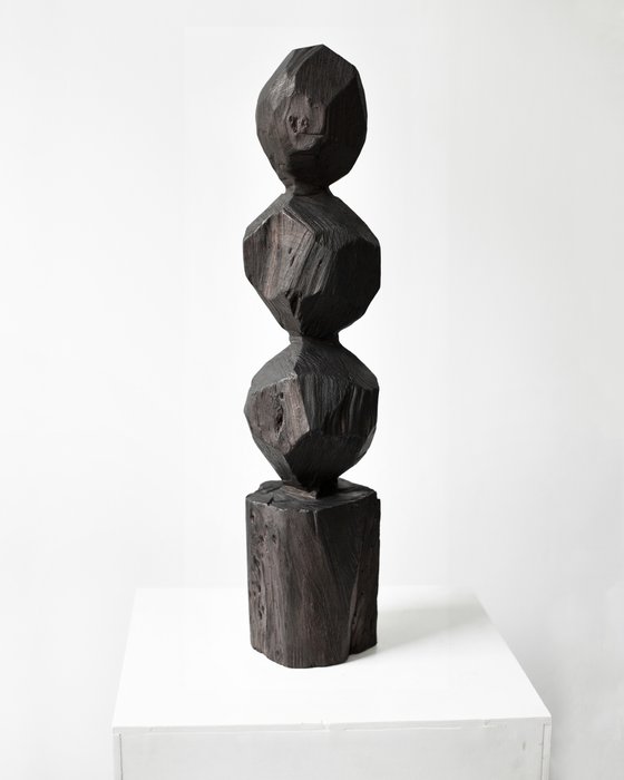 Khavro sculpture column for sale  
