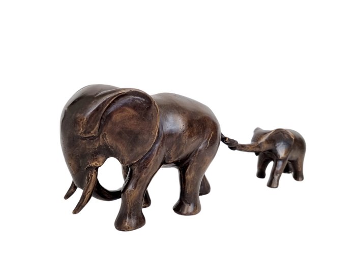 Figurine elephant baby for sale  