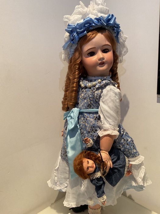 Jumeau unis doll for sale  