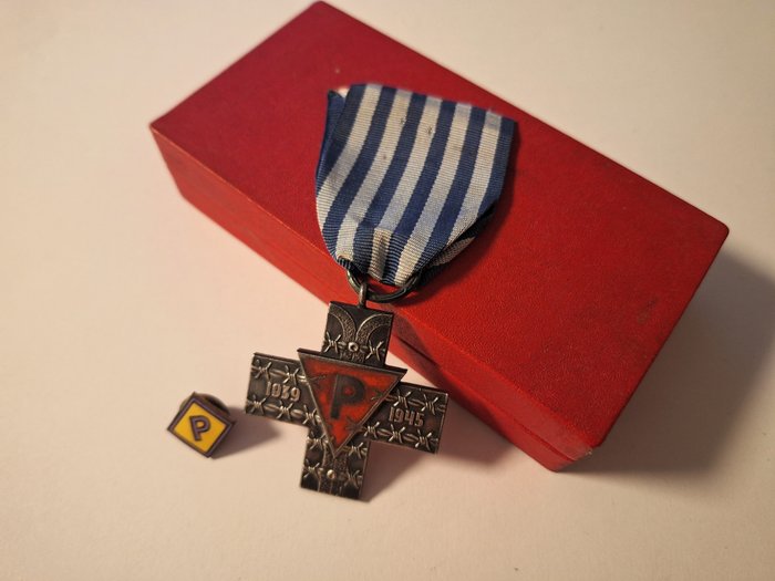 Poland medal auschwitz for sale  