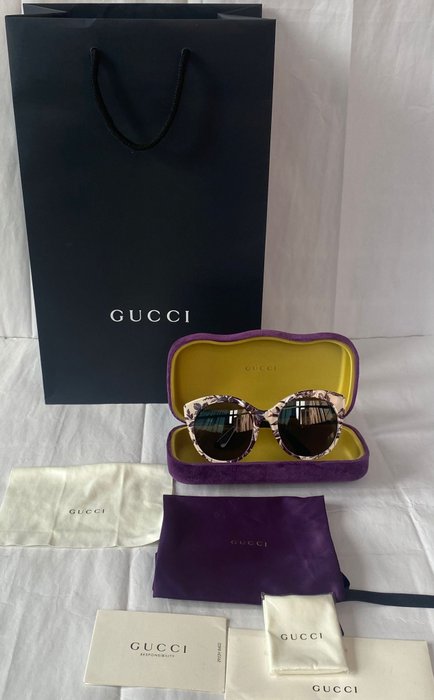 Gucci gucci tuger for sale  