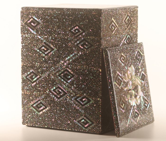 Box stunning jubako for sale  
