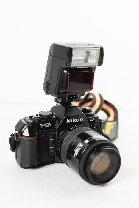 Nikon 501 105mm usato  