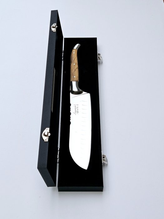 Laguiole santoku knife usato  