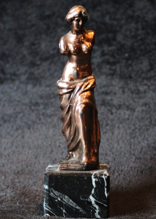 Statue venus copper for sale  