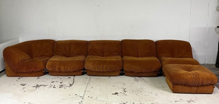 Airborne international sofa for sale  
